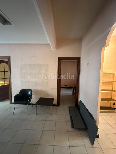 Foto df3f1a46-446b-4661-b3d2-4e0c67526213. Alquiler oficina  en el centro de leon en León