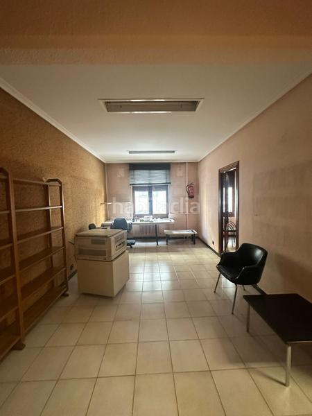 Foto 8fd3d73f-89dc-4084-b0c5-98b14ecca33d. Lloguer oficina amb calefacció a Centro Ciudad León