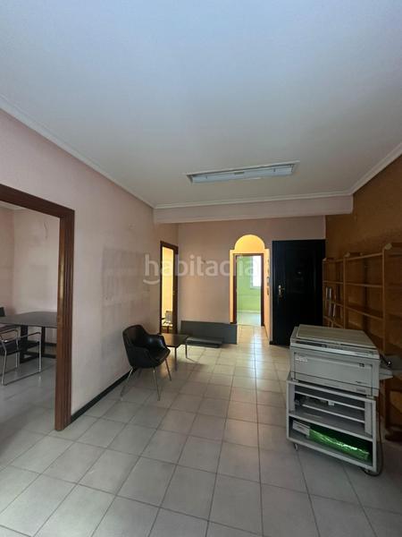 Foto fbbc46e3-09b6-4d5e-a139-f0e60aafd19d. Lloguer oficina amb calefacció a Centro Ciudad León