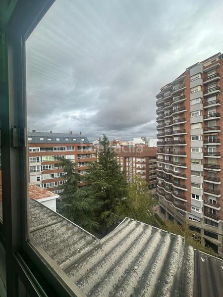 Foto 1f6c6dd9-9da9-4b69-959b-5e40d9a4ddb4. Penthouse with heating parking in Centro Ciudad León