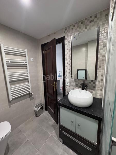 Foto cd3f2236-27ef-43b0-8cc9-f536c0f1bd42. Rent flat with heating in San Mamés - La Palomera León