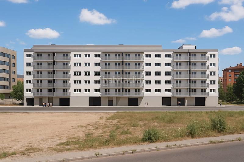 Foto eeac7b7d-ca1c-4ae0-9cb1-d0df8c2c2815. Appartamento 72m<sup>2</sup> con riscaldamento parcheggio in La Lastra León