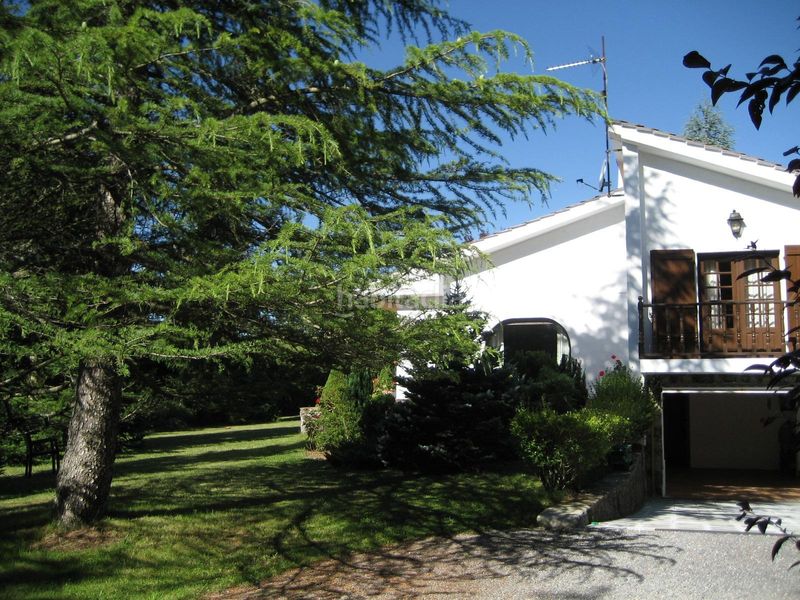 Foto 1104ead2-c4e5-49dd-8719-9f5908ea0034. Casa a calle anselmo gutiérrez 2 a Vecilla (La)