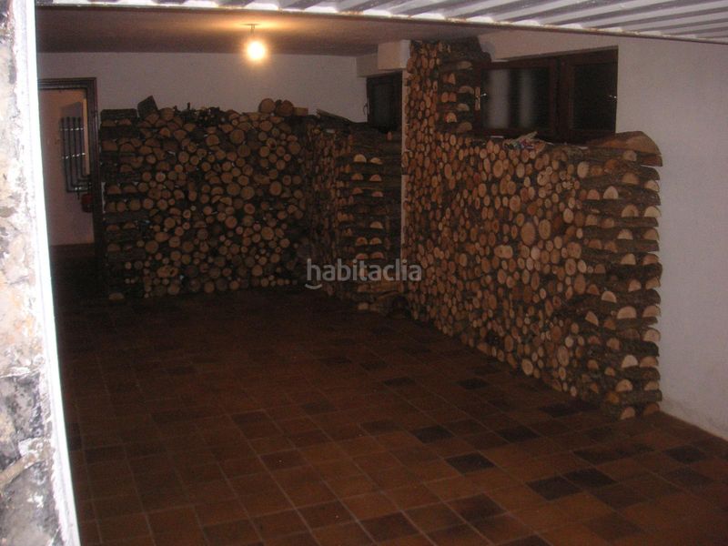 Foto 1ec66b41-dd30-4744-ac1e-d8e9e6713ea9. Casa a calle anselmo gutiérrez 2 a Vecilla (La)