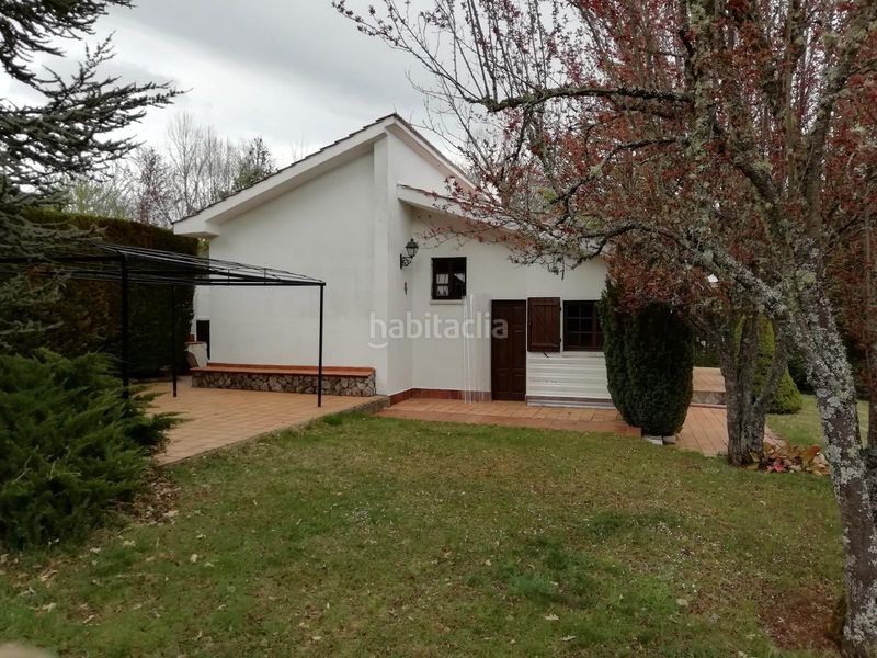 Foto 972ed08d-2653-4878-9a68-f5eef2b2308c. Casa a calle anselmo gutiérrez 2 a Vecilla (La)