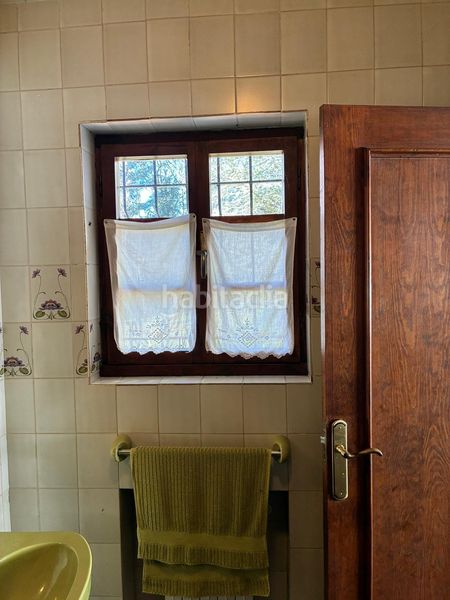 Foto bc875eb8-eb5f-45f0-b069-415bcde7aa00. Casa a calle anselmo gutiérrez 2 a Vecilla (La)