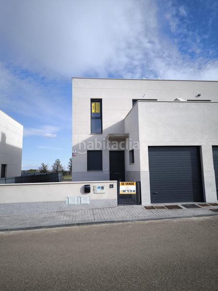 Foto 5eac2298-9035-470a-a6ef-3c474d1eb757. Chalet espectacular chalet en Sariegos