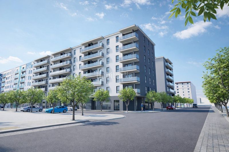 Foto d7920618-3c59-4be7-b1ec-f72881c90ede. Pis amb aparcament a La Lastra León