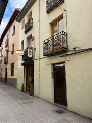 Edifici  Calle de azabachería. Se vende edificio centrico