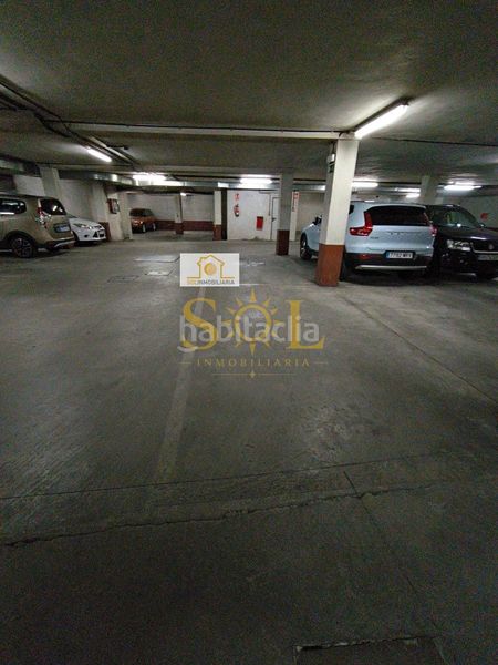 Foto 16c3c7ca-123c-4c47-86a5-736d1f51a64a. Alquiler parking coche en calle san lorenzo 4 alquiler de plaza de garaje zona catedral de leon en León