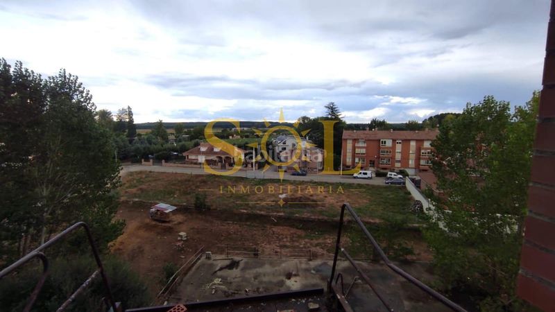 Foto e04c681b-86f5-43c4-a8b8-d67eeec9fa9b. Pis a calle orbigo 2 a Benavides