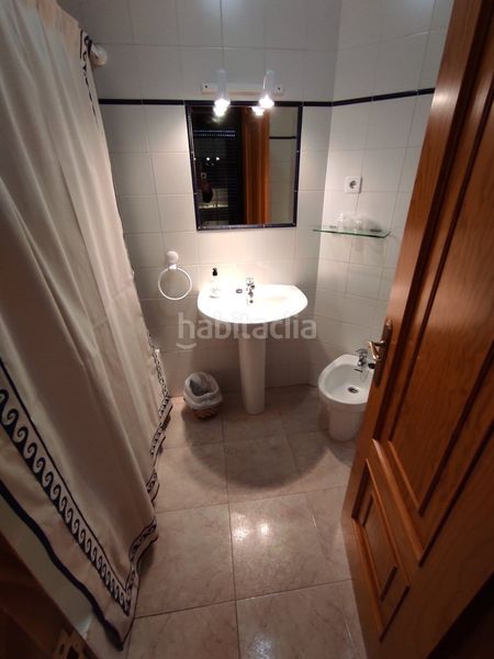Foto 1a870f41-a12e-41a6-a2d1-d50d8abc0e28. Edifici a Luyego