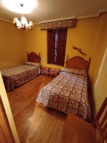 Foto ad7c9780-0389-49d9-8315-b45a22fee0bb. Edifici a Luyego