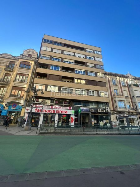 Foto f94ff310-970d-49fd-8d7e-a2bbe86239e8. Pis a calle de ordoño ii a Centro Ciudad León