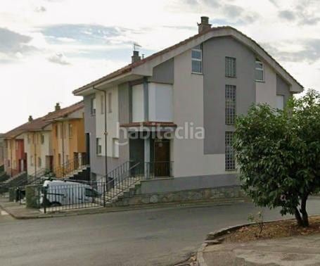 Foto 0ea8c5f2-a213-4765-959b-12b3dccff531. Casa aparellada a calle del herrero a Sariegos