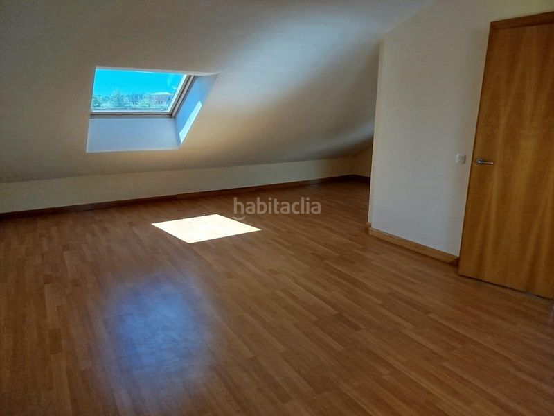 Foto 4475c4b0-1fb8-4d9c-a3da-18836d215d38. Casa aparellada a calle del herrero a Sariegos