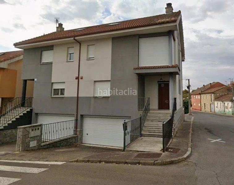 Foto 754b88da-e265-4415-a16d-ff13269315c3. Casa aparellada a calle del herrero a Sariegos