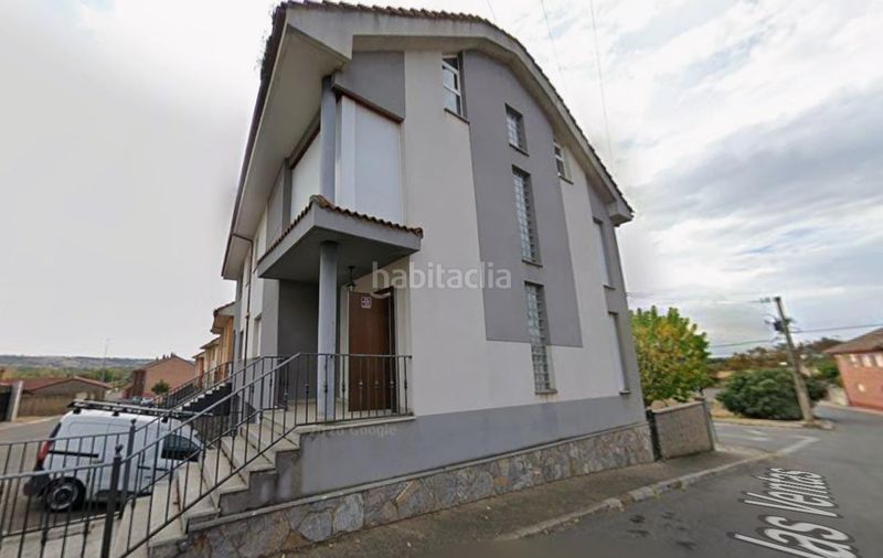 Foto 99d310ba-0d2a-46c6-9319-44ab01fb2b84. Casa aparellada a calle del herrero a Sariegos