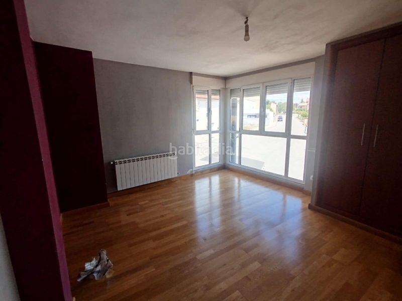 Foto c48895d5-6975-4cf1-91ea-67fa7e2aa693. Casa aparellada a calle del herrero a Sariegos