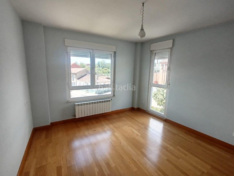Foto d1dd5399-822a-4d0a-a33e-6857c08c2429. Casa aparellada a calle del herrero a Sariegos