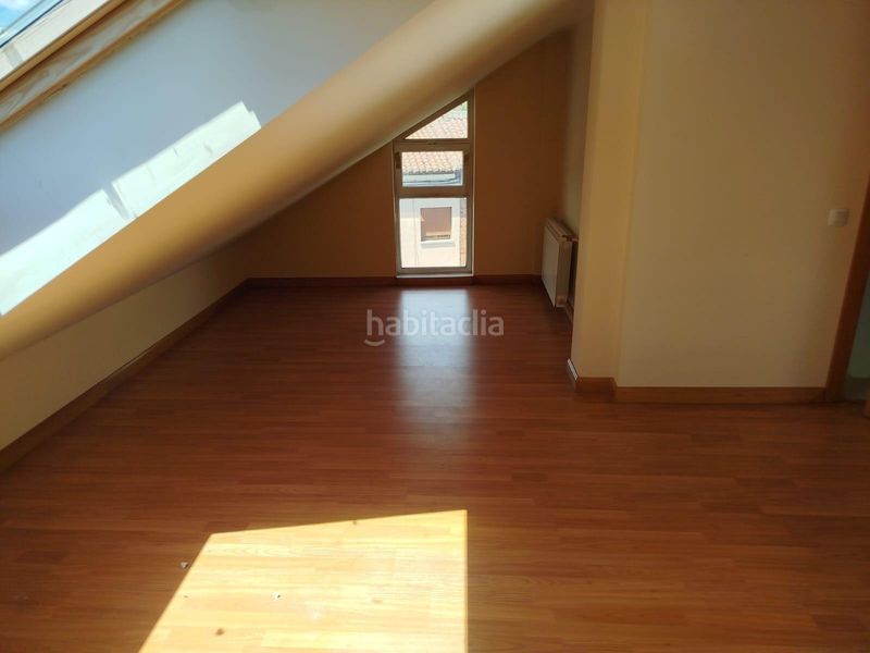 Foto d6be3999-91a4-4f29-8498-9f4781785a28. Casa aparellada a calle del herrero a Sariegos