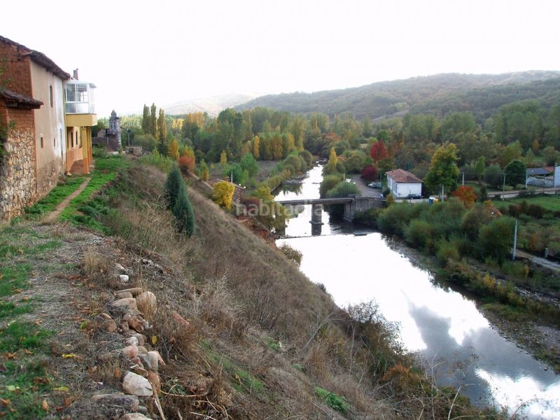 Foto e7d6df86-984d-441c-b0da-b20a176d1e1a. Casa amb aparcament a Garrafe de Torío