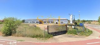 Capannone industriale in Calle santand-villaro 147. Nave industrial en villarodrigo
