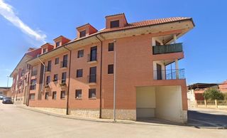 Flat in Valderas. Piso en calle del obispo panduro y villafare