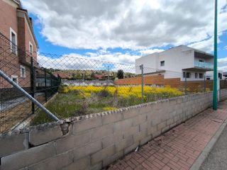 Terreno residenziale in Sariegos. Solar en calle monte san isidrocl