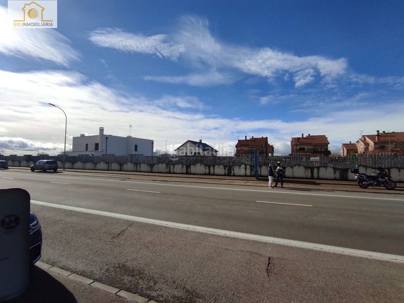 Foto f6bbeb9f-076c-4b87-a621-fac14aa31b01. Terreno residencial solar en calle monte san isidrocl en Sariegos