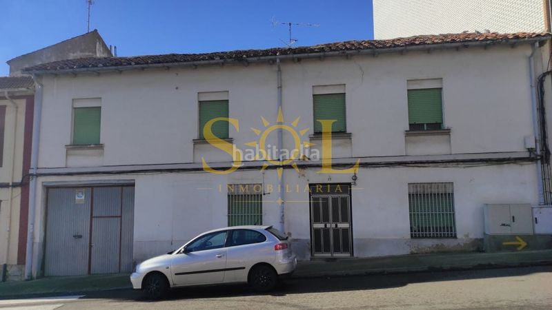Foto e7da4559-5de8-4128-8f8d-197c21220793. Casa amb aparcament a Bañeza (La)