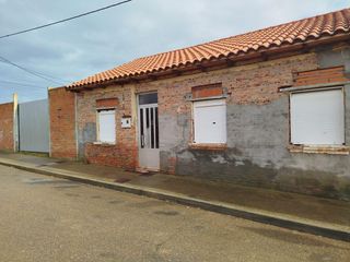 Casa a Bañeza (La). Casa en calle carlos v