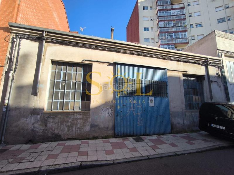 Foto 30103a9c-c954-4173-b8db-737a8ed2f12e. Industrial building in calle de san roque 4 in Armunia León