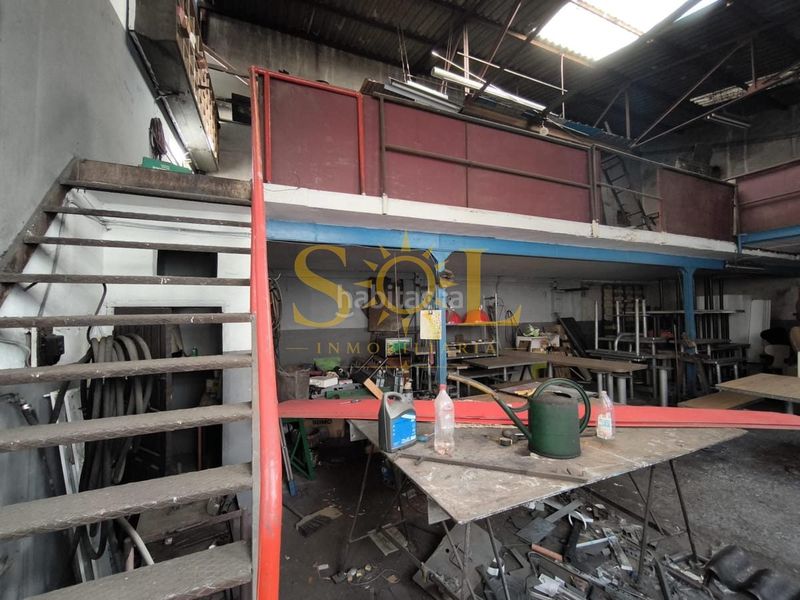 Foto f8fc0a22-c599-4cc5-a533-e32d7b8ac71b. Industrial building in calle de san roque 4 in Armunia León