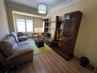 Flat in Calle De Juan Madrazo 9