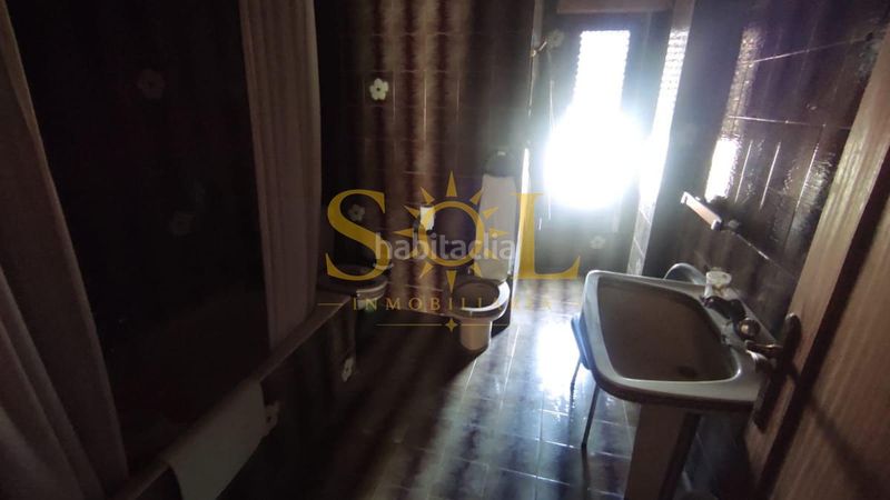 Foto 00daebcc-3971-4315-92b8-6279c945f788. Edificio en calle manuel verdejo 5 edificio en santa maría del paramo con gran potencial para reforma en Santa María del Páramo