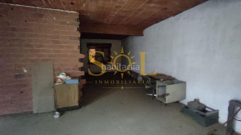 Foto 1c938fd1-78d4-4c8b-a194-a1b2d8ceaeed. Edificio en calle manuel verdejo 5 edificio en santa maría del paramo con gran potencial para reforma en Santa María del Páramo