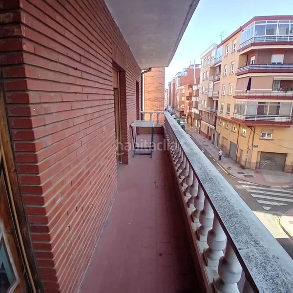 Foto f31255ea-628b-489c-adb5-7021e97d51ff. Edificio in San Mamés - La Palomera León