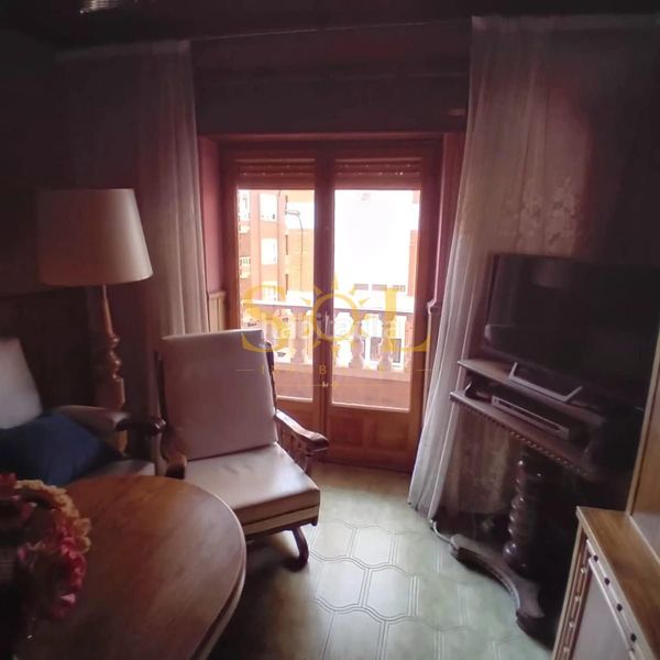 Foto 14bb000a-5674-4835-9180-48eb2ee2db51. Edifici a calle medul 7 a San Mamés - La Palomera León