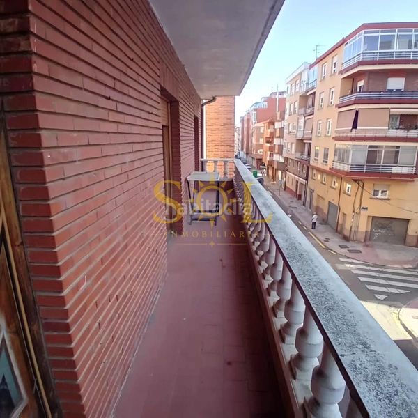 Foto bfa16f32-b35b-4725-ab49-5a014f936fcb. Edifici a calle medul 7 a San Mamés - La Palomera León