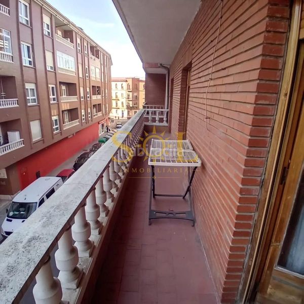 Foto ffb3d023-2951-4d61-afe6-493fc55c09be. Edifici a calle medul 7 a San Mamés - La Palomera León
