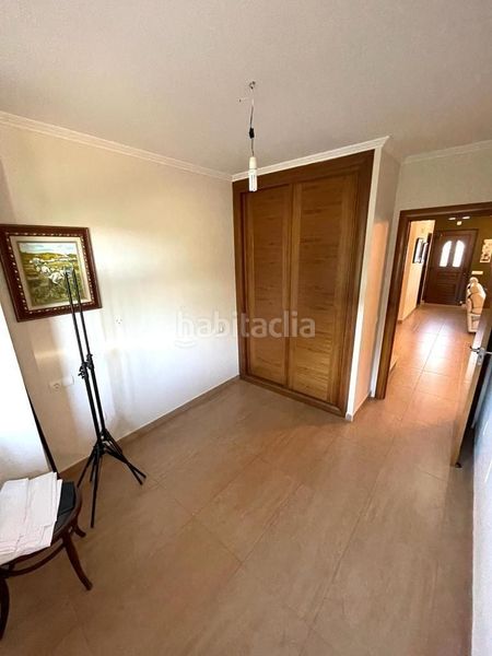 Foto 552a0f47-f415-47a3-807f-8f2b4cf8d2c3. Casa adossada a calle barrio a Sariegos