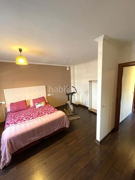 Foto 6ed57689-8c66-4608-aaf1-8e9db9889787. Casa adossada a calle barrio a Sariegos