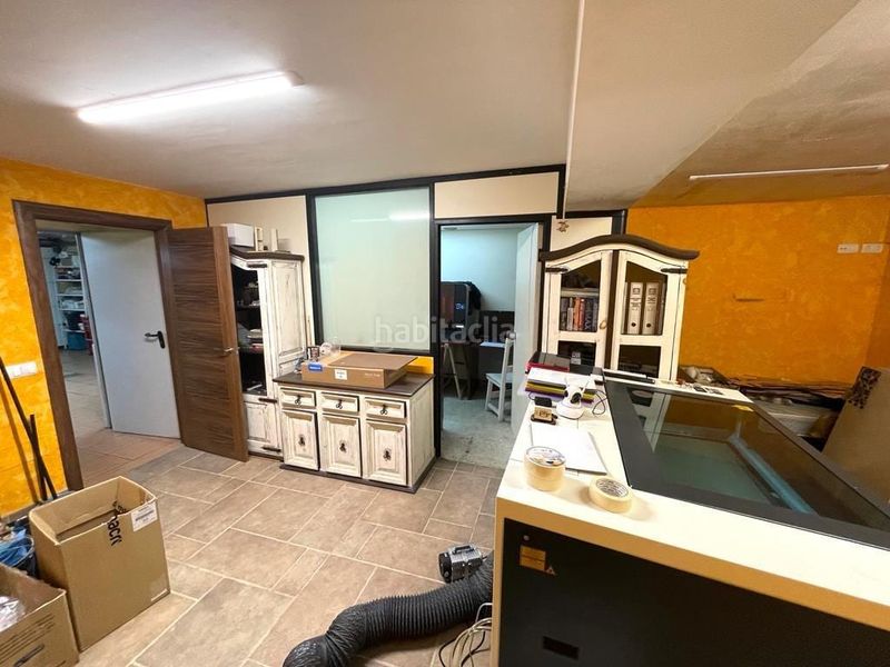 Foto a9cfb203-a3ad-4306-b629-1f60af4255b6. Casa adossada a calle barrio a Sariegos