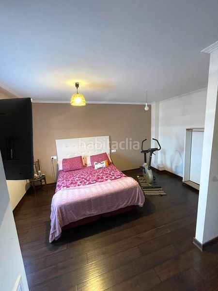 Foto ea11b2d8-09df-43da-9fb9-5f3c914b0726. Casa adossada a calle barrio a Sariegos