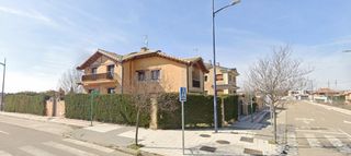 Casa in Villaquilambre. Casa en calle maestro rodrigovr