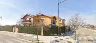 Casa in Calle maestro rodrigo-vr 8. Oportunidad fantástico chalet