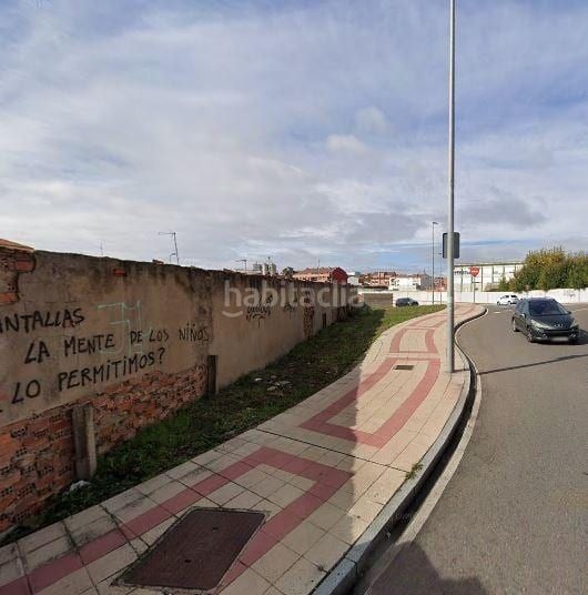 Foto bdd7a062-a2bc-46f1-a9ab-c8982312e1eb. Terreny residencial a Las Ventas León