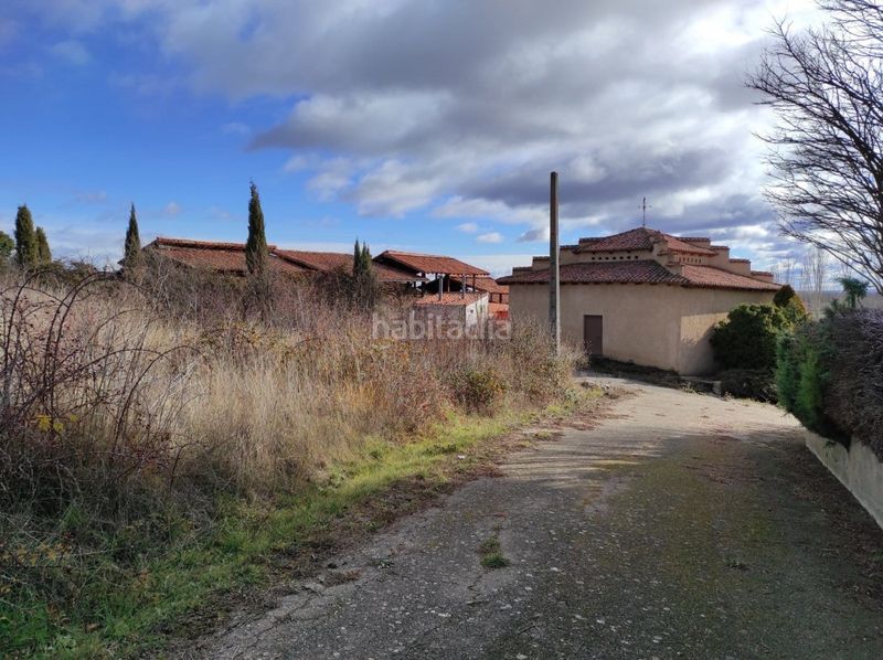 Foto 6ca3cda1-6d7c-4e0b-87fc-8451a59a7d8f. Edifici a Santovenia de la Valdoncina