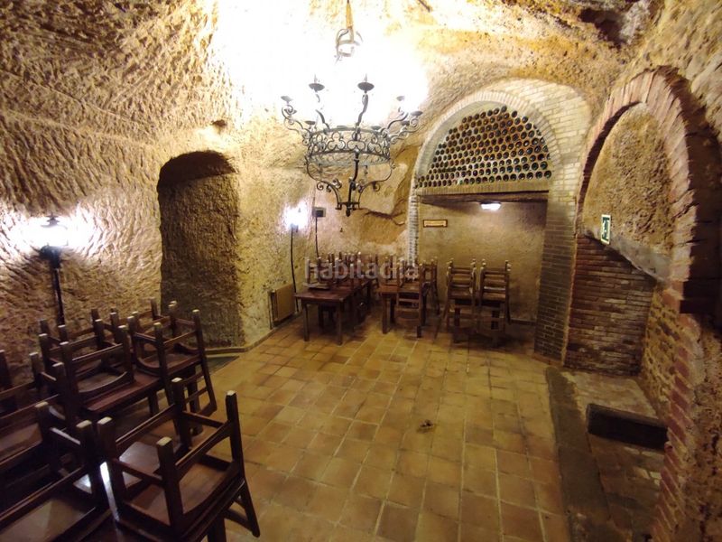 Foto f88cecab-ae49-4d7c-bbd4-6c6fef2420cb. Edifici a Santovenia de la Valdoncina